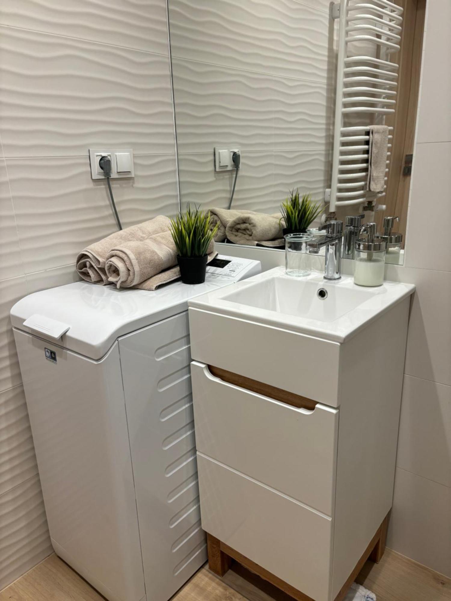 Chopin Park Lux Apartment, Self Check-In 24H, Free Parking, Air-Conditioning Poznan Oda fotoğraf